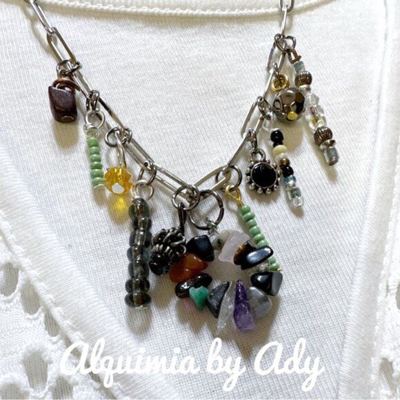 Tassel multi charms necklace - Picture 4 of 5